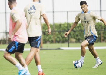 Pésima noticia para la Selección: Valentín Carboni se rompió los ligamentos