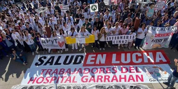 Por cierre, traspaso o privatización: el gobierno busca el fin de los hospitales nacionales