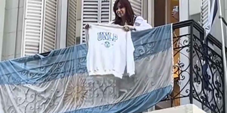 «Primero La Patria», la lista que presentó CFK para competir por la presidencia del PJ