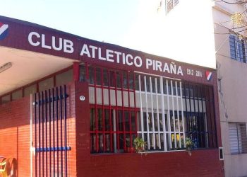 Repudiable: barras de Huracán tomaron un tradicional club y le robaron la recaudación