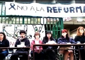 Secundarios porteños harán sentadas, semaforazos y volanteadas contra la nueva reforma educativa PRO
