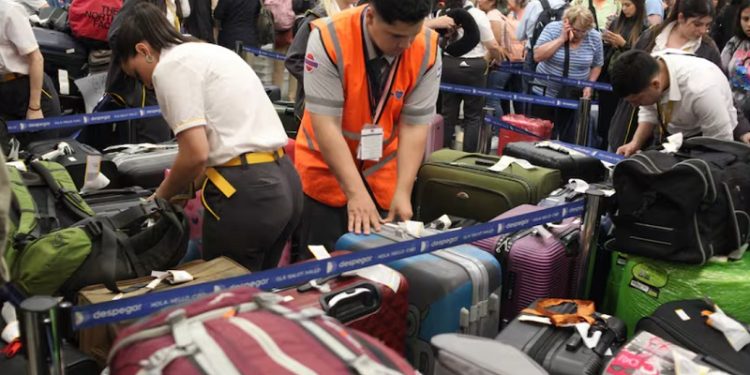 El malestar por el paro sorpresivo del personal de intercargos, nadie quiere pagar las consecuencias