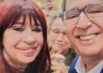 El tránsfuga de Gustavo Martínez se coló a hurtadillas en el Consejo Nacional del Partido Justicialista