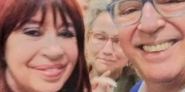 El tránsfuga de Gustavo Martínez se coló a hurtadillas en el Consejo Nacional del Partido Justicialista