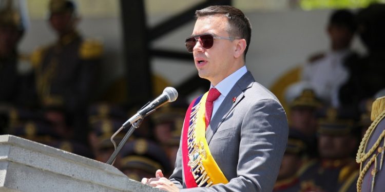 Noboa cumple un año como presidente de Ecuador, cayó seis puntos en la intención del voto rumbo a los comicios de febrero,