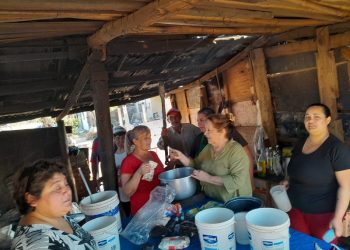 Montados en las promociones el consumo minorista pegó un muy leve aumento, insignificante para la crisis