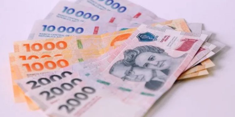 Bancos buscan el fin del billete por problemas de almacenamiento