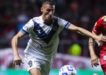 A Vélez se le escapó un triunfo soñado en un final para el infarto