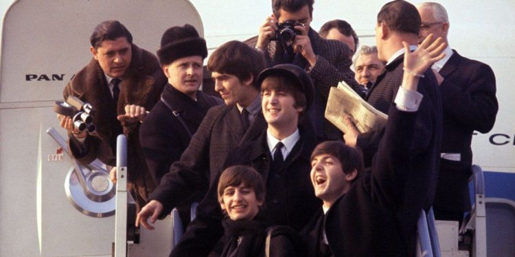 “Beatles ’64”, el nuevo documental producido por Martin Scorsese, presentó su tráiler antes de su estreno en Disney+