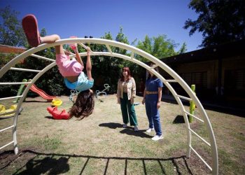 Cristina reaparece en un acto y en su entorno dicen que será candidata