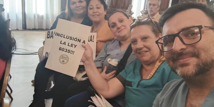 El macrismo demora la discusión de un proyecto unificado que reconoce a enfermeros como profesionales