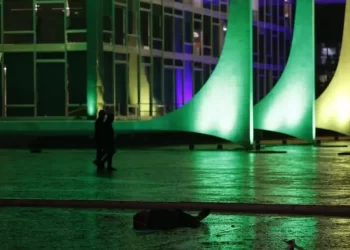 Explosiones en los alrededores de la Corte Suprema en Brasil: hay un muerto y evacuaron el edificio