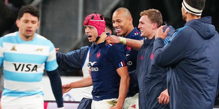 Francia tuvo un rato arrollador y Los Pumas cerraron el año con una derrota