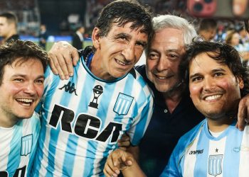 Gustavo Costas: fue mascota, DT en la quiebra y devolvió a Racing a su lugar en el continente
