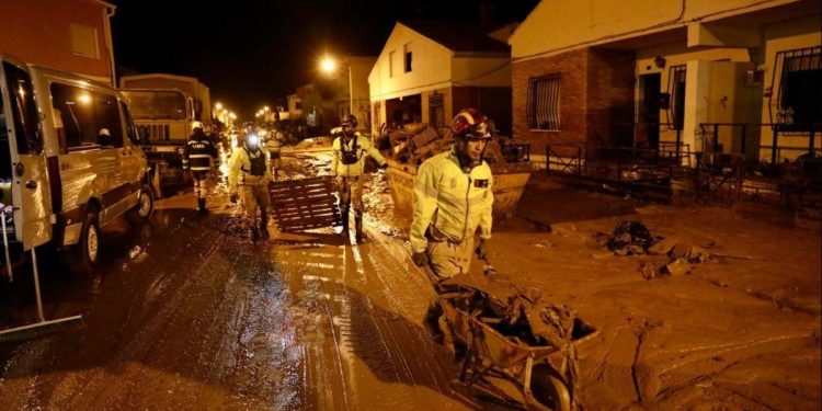 Inundaciones en España: reportan más de 200 muertos y comenzaron a producirse saqueos