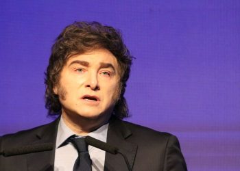 Javier Milei celebró el dato de inflación y anunció que el cepo cambiario podría llegar a su fin en cinco meses