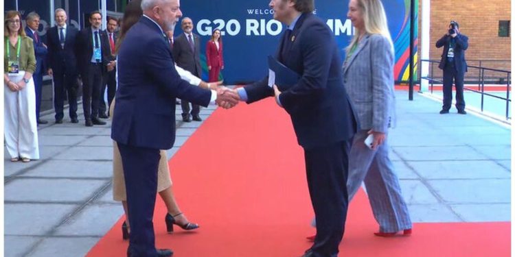 Javier Milei en el G20 en Brasil: el saludo con Lula da Silva, reuniones bilaterales y diferencias por el comunicado final sobre el cambio climático