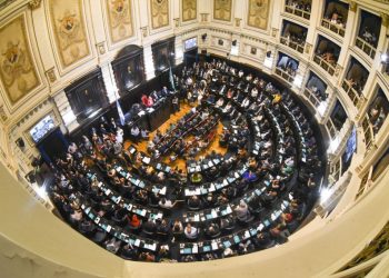 Kicillof envía este lunes el Presupuesto a la Legislatura y espera aprobarlo antes del 30 de noviembre