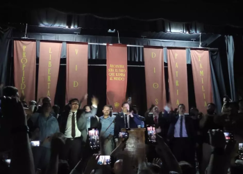 La Coalición Cívica cuestionó al grupo de militantes que se autoproclamó como “el brazo armado” de Javier Milei