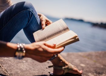 La Inteligencia Artificial reveló cuáles son los mejores libros de autoayuda para sentirse mejor