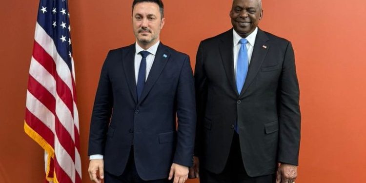 Luis Petri participó de la ceremonia de asunción del nuevo jefe del Comando Sur de EEUU