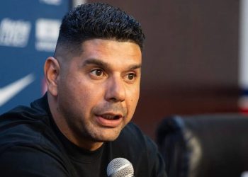 Néstor Ortigoza, otra vez envuelto en un escándalo: disturbios en un local que vendía ropa de su carrera