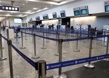 Paros en aeropuertos: diputados del PRO piden ”prisión efectiva” para quienes impidan el servicio
