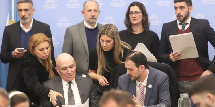 Presupuesto 2025: Casa Rosada fijó una posición pero las provincias intentarán torcerla en Diputados