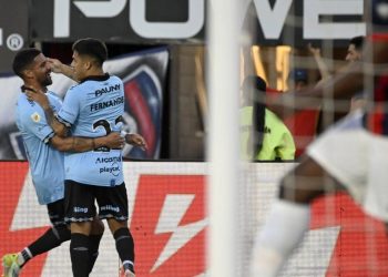 San Lorenzo perdió de local y le dijo adiós definitivo a las copas