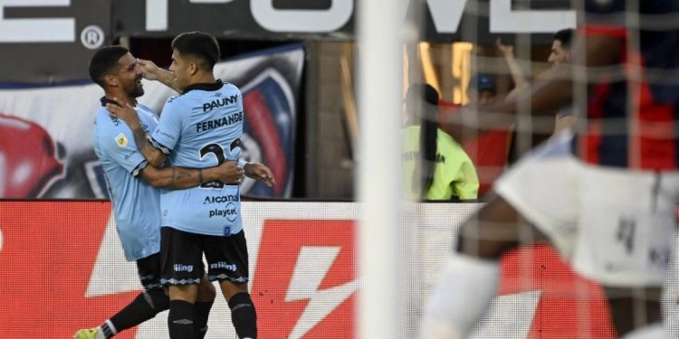 San Lorenzo perdió de local y le dijo adiós definitivo a las copas