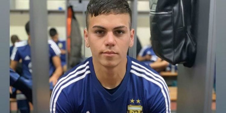 Scaloni sorprendió en la lista de convocados: quién es Enzo Barrenechea, la nueva apuesta de la Selección Argentina