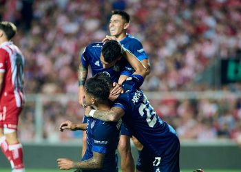 Talleres logró un gran triunfo en Santa Fe y se anota en la pelea en un cierre en llamas