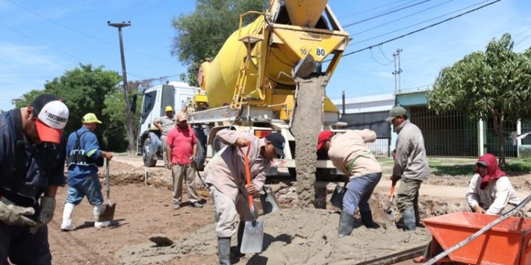 Avanza el plan de bacheo en Barranqueras