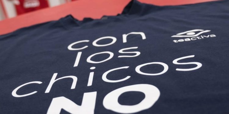 “Con los chicos no”: Independiente respaldó a Rodrigo Rey luego de que no le renovaran la matrícula escolar a sus hijos