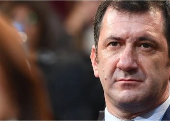 Edgardo Kueider pidió que lo restituyan como senador, por supuestas irregularidades en la sesión