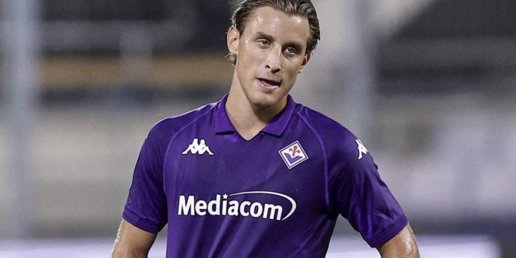 Edoardo Bove “se encuentra despierto y lúcido” tras descompensarse en un partido