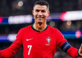 El palazo de la Ligue 1 para Cristiano Ronaldo y el guiño dirigido a Lionel Messi
