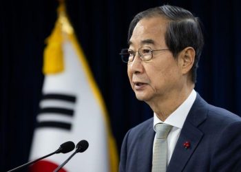 El Parlamento de Corea del Sur destituyó al presidente interino Han Duck-soo