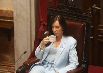 Expulsión de Edgardo Kueider: un documento confirma que Victoria Villarruel fue notificada del viaje de Javier Milei después de la sesión