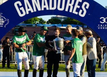 Javier Milei asistió a la final del Abierto de Palermo y le entregó el trofeo a La Natividad