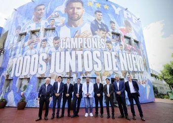 Kicillof y la AFA acordaron que el estadio Único de La Plata sea la nueva sede de la Selección argentina