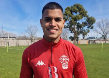 La FIFA inhibió a Huracán y no podrá realizar fichajes hasta cancelar una deuda