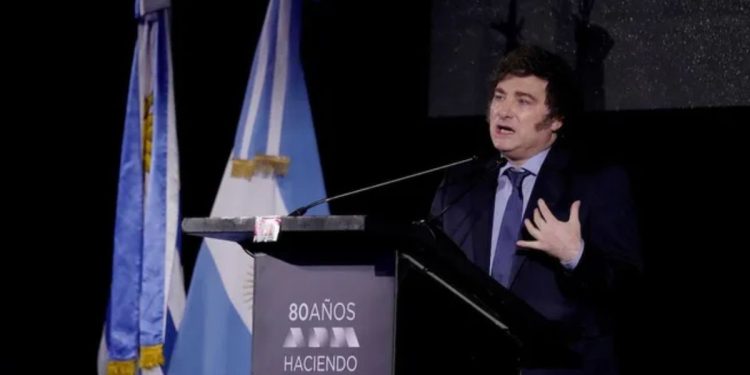 La reacción de la oposición, a un año del gobierno de Javier Milei: “Calamidad y desastre”