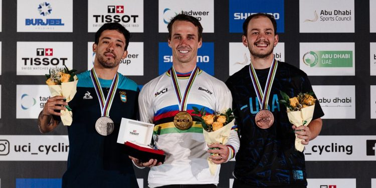 “Maligno” Torres sumó otra medalla en la elite del BMX, ahora en el Mundial