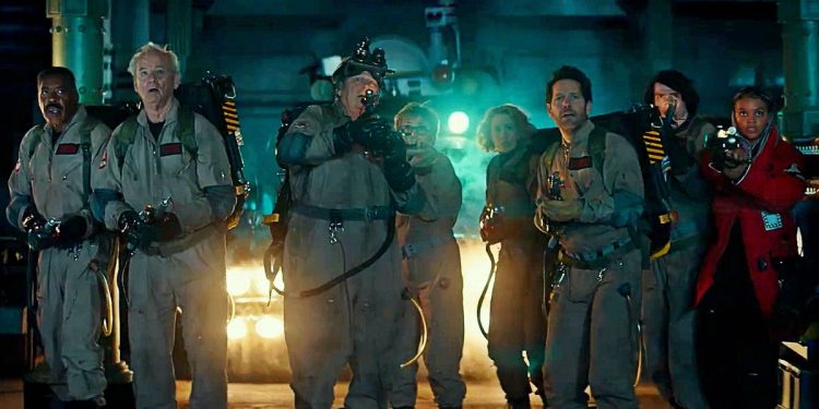 Max: los nuevos y viejos Cazafantasmas se unen para salvar al mundo en esta divertida película