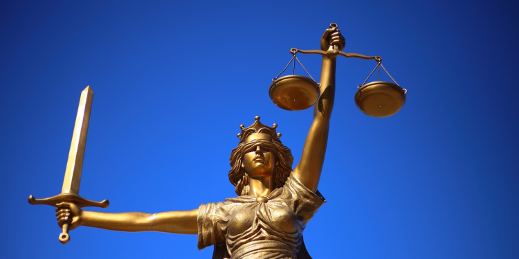 Nubarrones entre Javier Milei y el Poder Judicial por eventual decreto y el presupuesto para la justicia