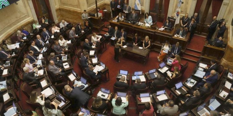 Quién es Stefanía Cora, la reemplazante del removido Kueider en el Senado