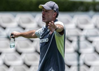 Se acabó la paciencia: Atlético Mineiro no aguantó las derrotas y echó a Milito