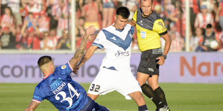 Suspenso en la Liga Profesional: perdió Vélez y el campeón se definirá en la próxima fecha