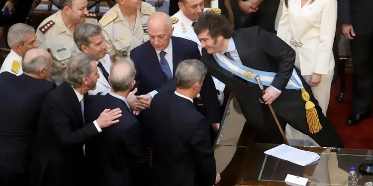 Teléfono descompuesto entre Gobierno y oposición por los pliegos, con fallos “sorpresa” de la Corte Suprema